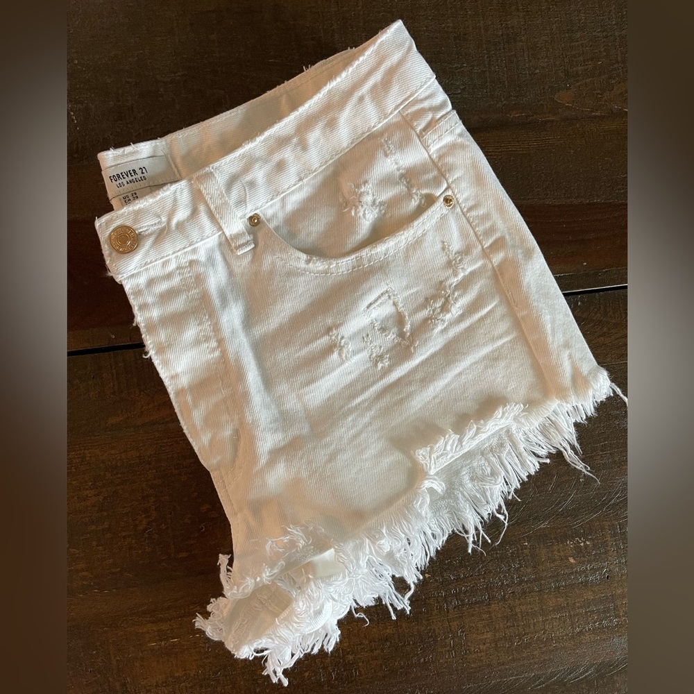 Forever 21 white cutoff jean shorts with gold hardware size 29